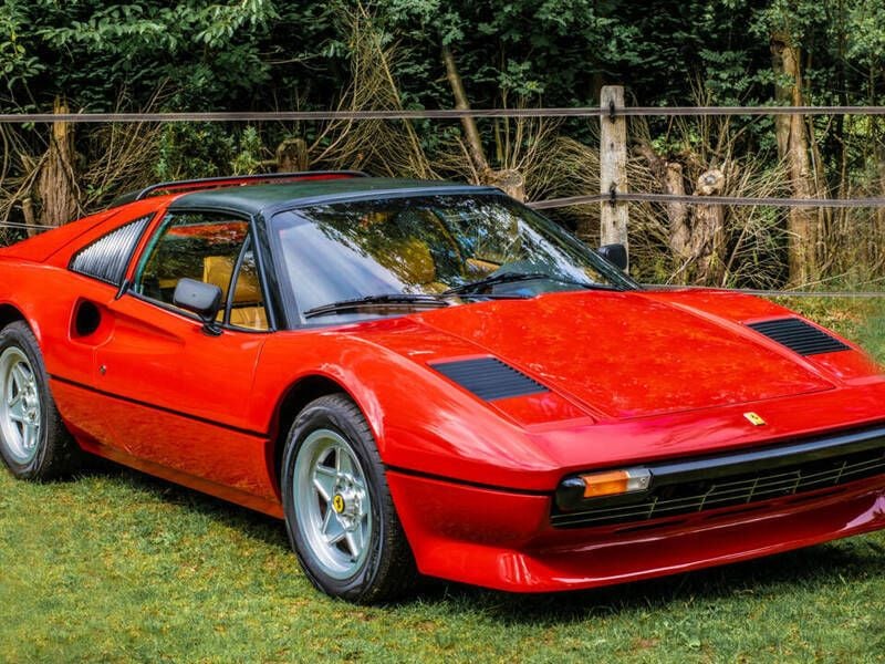 Rouge Utilisé 1982 Ferrari 308 Cabriolet | 53 400 € - Image 1/4