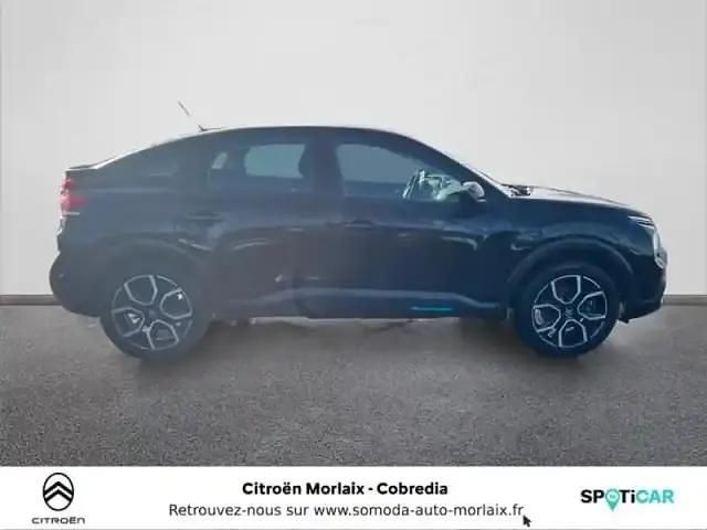 Occasion Citroën e-C4 Feel 100 kW (136 ch) 2022 Noir perla nera (n) Berline