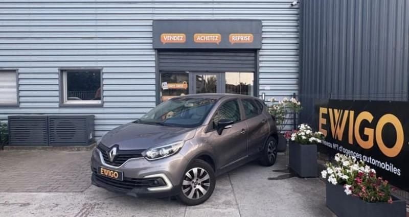 Gris Utilisé 2018 Renault Captur Business SUV | 11 990 € (Super prix) - Image 1/4