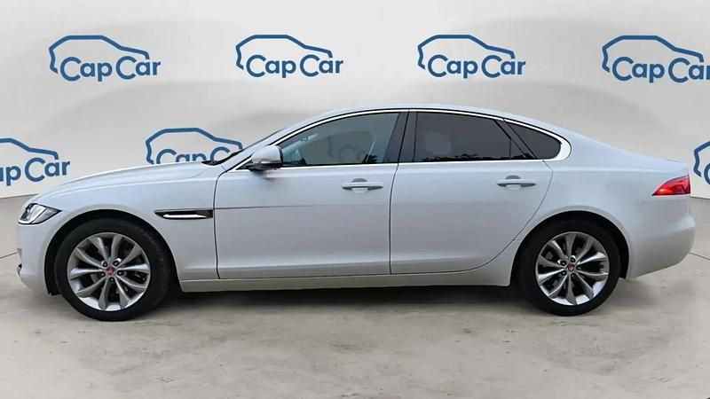 Occasion Jaguar XF Prestige 179 ch (131 kW) 2016 Blanc Berline