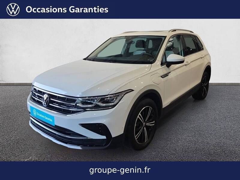 Blanc Utilisé 2022 VW Tiguan Elegance SUV | 32 890 € (Prix juste) - Image 1/3