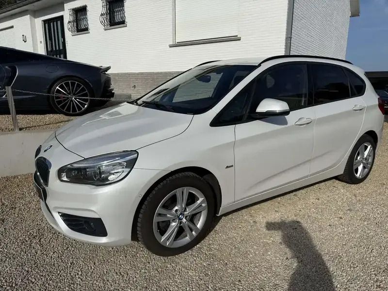 Blanc Utilisé 2017 BMW 218 Active Tourer Sport Line Monospace | 14 750 € (Bon prix) - Image 1/4