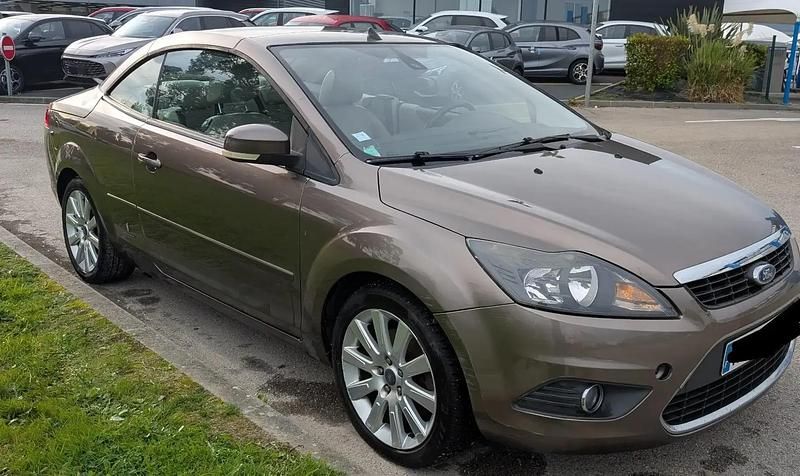 Utilisé 2009 Ford Focus Cabriolet | 3 999 € - Image 1/4