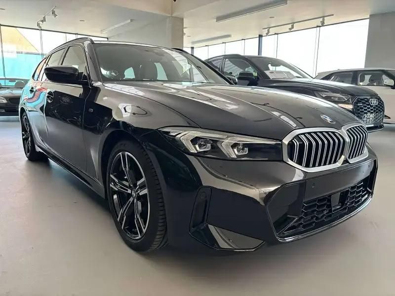 Noir Utilisé 2024 BMW 330 M Sport Break | 41 795 € (Super prix) - Image 1/4