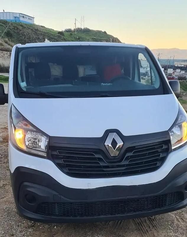 Occasion 2017 Renault Trafic Intens Monospace | 8 900 € (Super prix) - Image 1/4