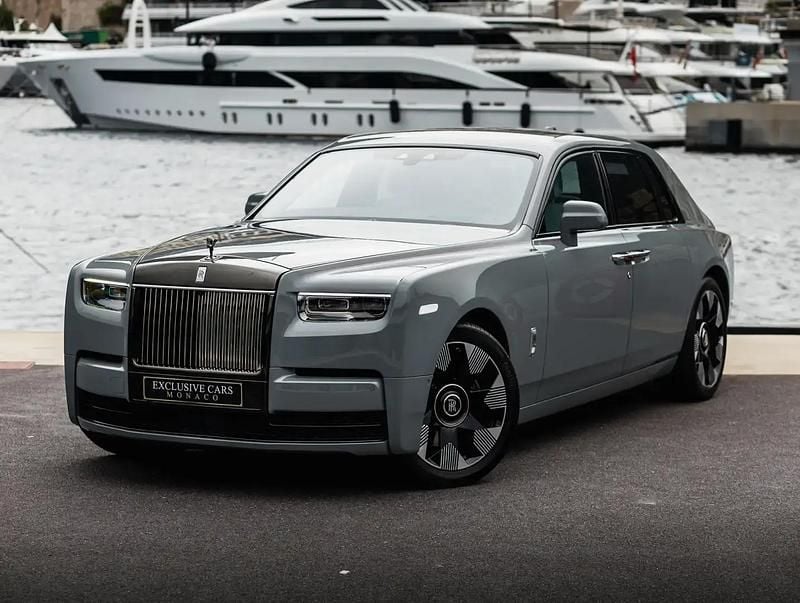 Gris Occasion 2022 Rolls Royce Phantom Berline | 599 900 € - Image 1/4