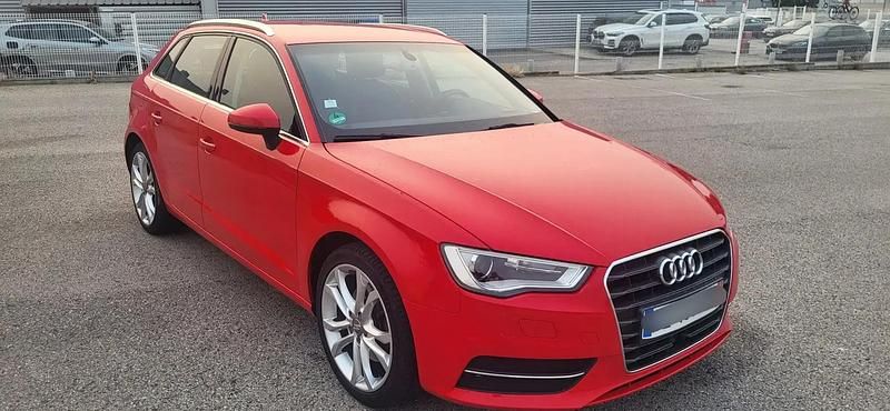 Rouge Utilisé 2013 Audi A3 Ambition Berline | 16 500 € (Prix assez cher) - Image 1/4