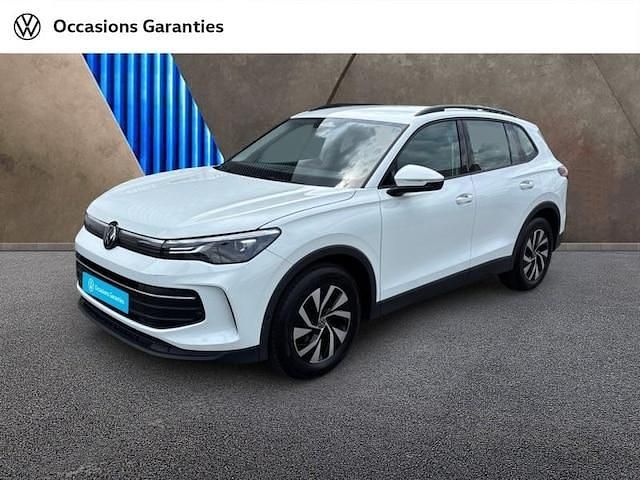 Utilisé 2025 VW Tiguan Life SUV | 35 990 € (Prix juste) - Image 1/4