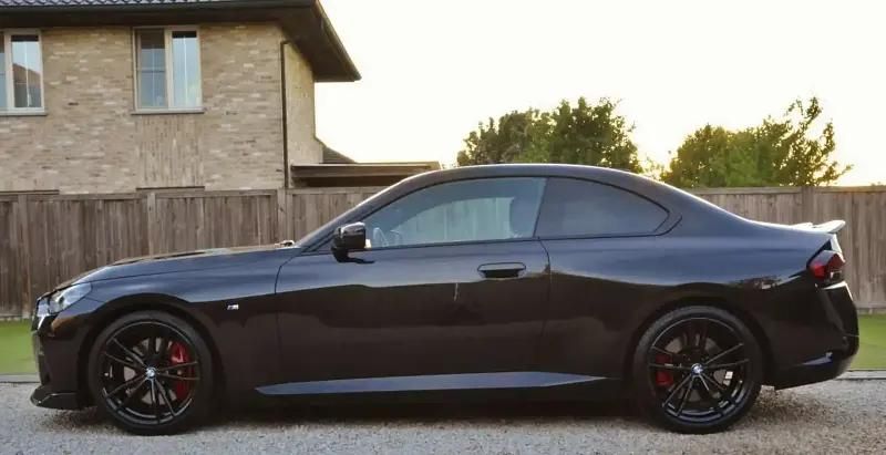 Noir Utilisé 2024 BMW 220 M Sport Coupé | 42 950 € (Prix juste) - Image 1/4
