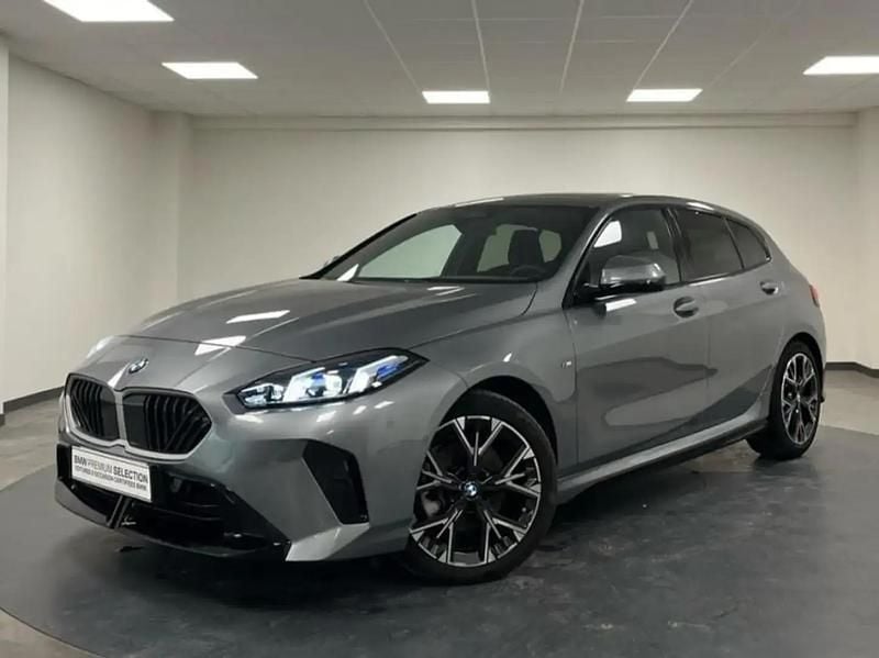 Gris Occasion 2025 BMW 120 M Sport Citadine | 37 890 € (Prix juste) - Image 1/4