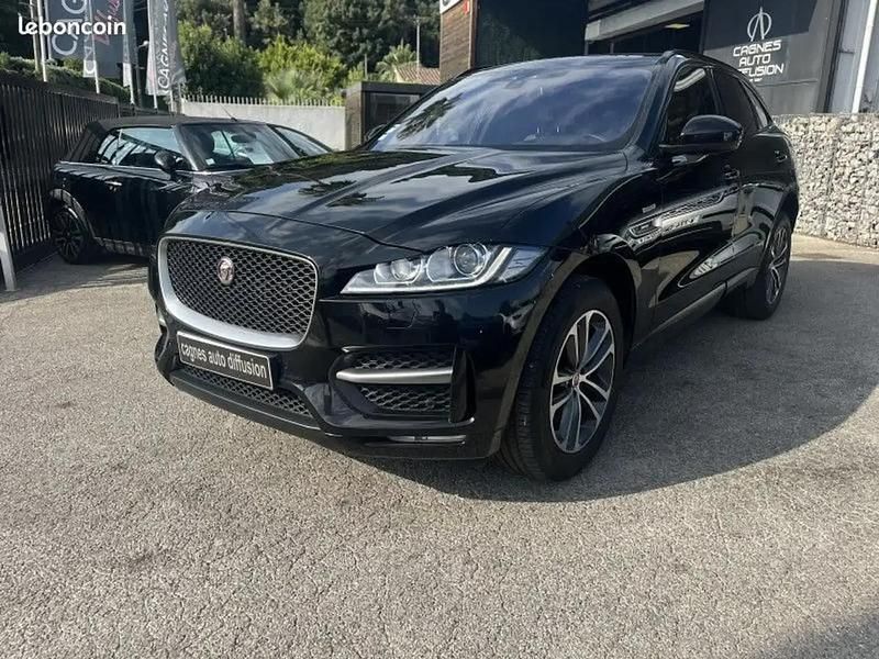 Noir Utilisé 2016 Jaguar F-Pace R-Sport SUV | 28 500 € (Prix assez cher) - Image 1/4