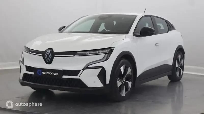 Blanc Utilisé 2022 Renault Mégane Equilibre SUV | 17 999 € (Prix juste) - Image 1/4