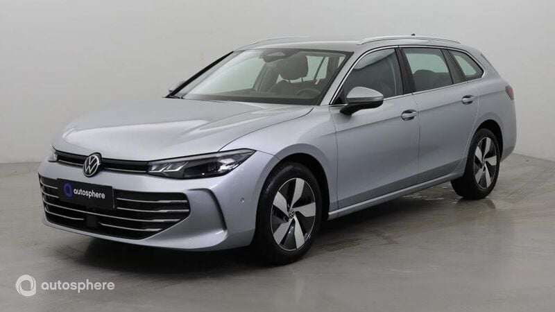 Gris Utilisé 2024 VW Passat Life Break | 39 599 € (Prix cher) - Image 1/4