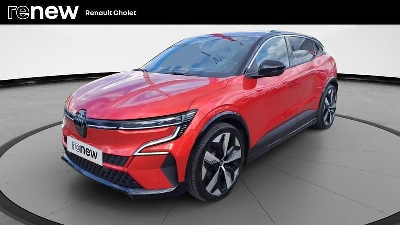 Rouge Utilisé 2022 Renault Mégane Techno Berline | 24 990 € (Prix juste) - Image 1/4