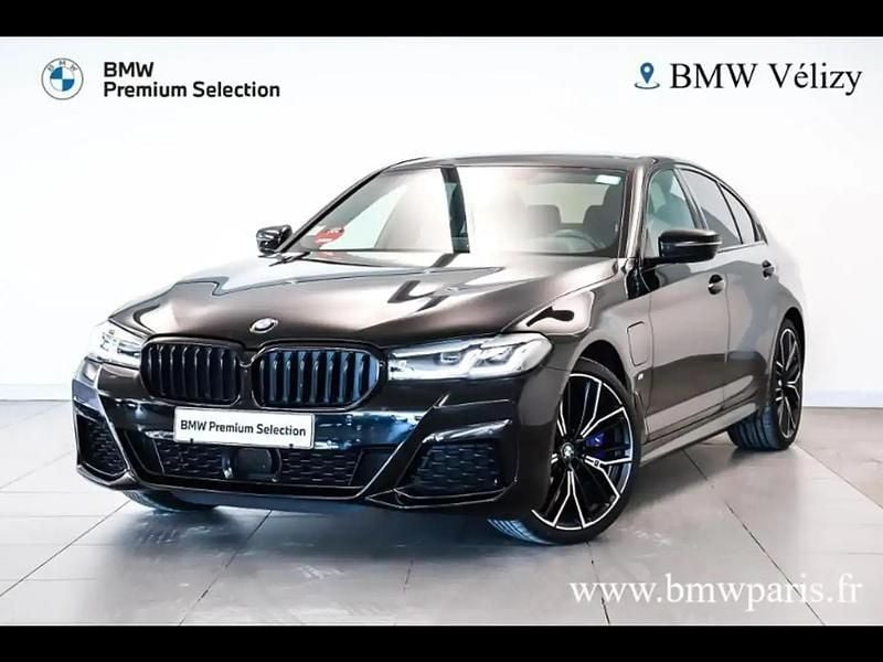 Noir Utilisé 2021 BMW 545 M Sport Berline | 54 860 € (Prix juste) - Image 1/4