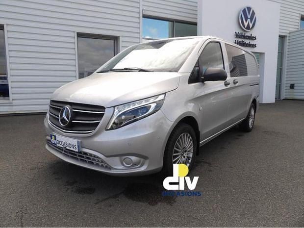 Gris Utilisé 2022 Mercedes Vito Monospace | 51 480 € - Image 1/4