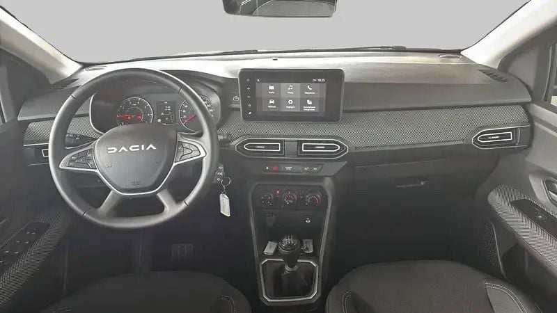 Image 3/4