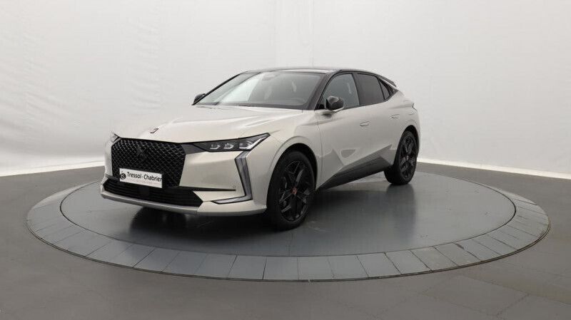 Gris Utilisé 2023 DS Automobiles DS4 Performance Line Plus Berline | 28 999 € - Image 1/4