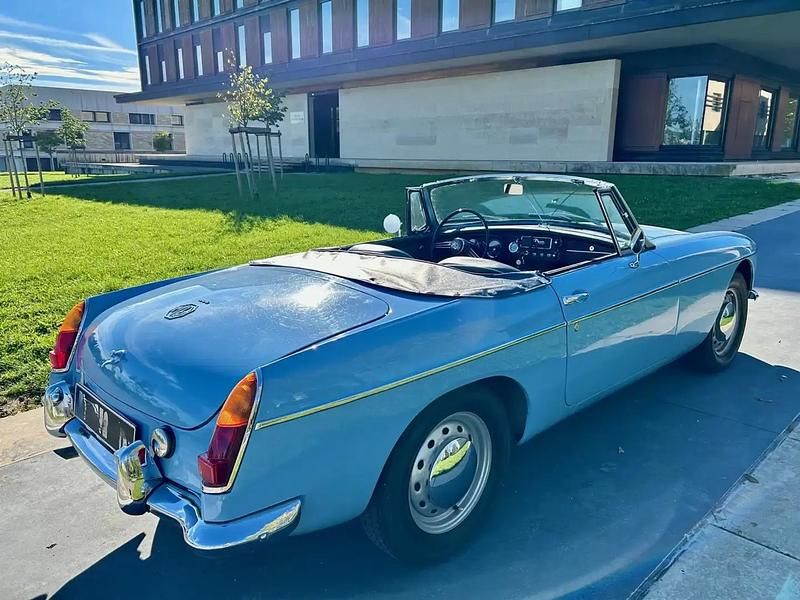 Occasion MG B 90 ch (66 kW) 1964 Bleu Cabriolet