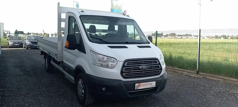 Blanc Utilisé 2019 Ford Transit Trend Van | 26 080 € (Prix cher) - Image 1/4