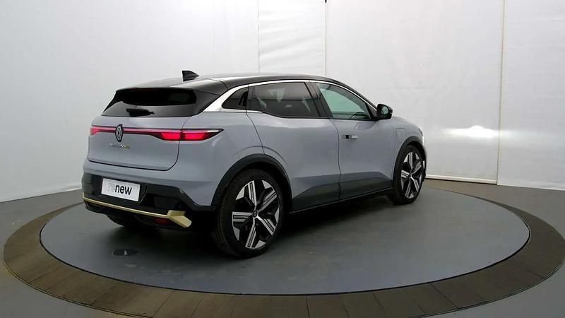 Occasion Renault Megane E-Tech Iconic 161 kW (220 ch) 2022 Gris Berline