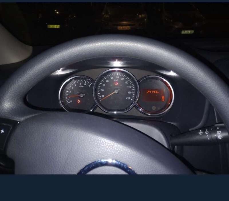 Image 3/4