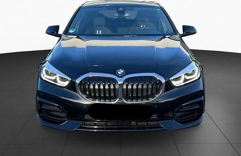 Noir Utilisé 2024 BMW 118 Sport Line Citadine | 25 362 € - Image 1/4