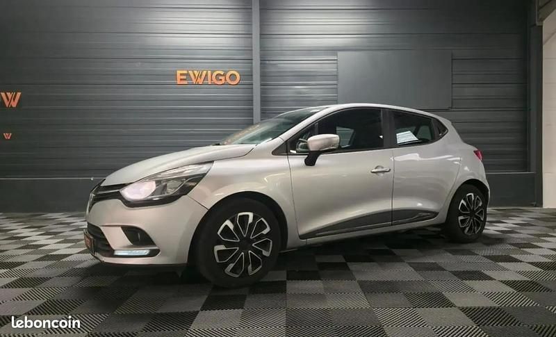 Gris Utilisé 2018 Renault Clio IV Life Berline | 8 490 € (Bon prix) - Image 1/4