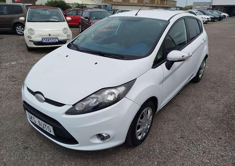 Occasion Ford Fiesta 91 ch (66 kW) 2009 Blanc Berline