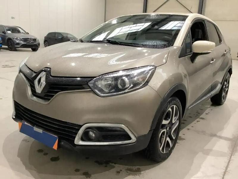 Beige Utilisé 2014 Renault Captur Intens SUV | 9 990 € (Prix juste) - Image 1/4