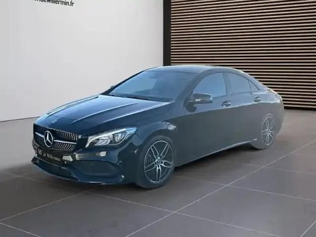 Noir Utilisé 2018 Mercedes CLA220 Berline | 27 900 € - Image 1/4