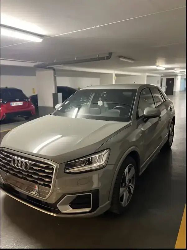 Gris Utilisé 2020 Audi Q2 SUV | 25 500 € (Prix assez cher) - Image 1/4