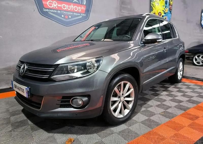 Gris Occasion 2015 VW Tiguan LOUNGE SUV | 13 500 € (Prix juste) - Image 1/4