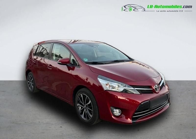 Utilisé 2017 Toyota Verso Monospace | 19 900 € - Image 1/4