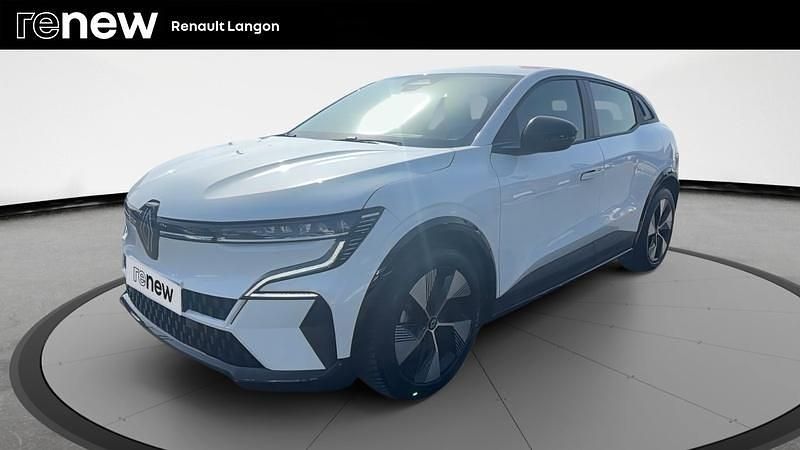 Blanc Occasion 2022 Renault Mégane Equilibre Berline | 16 450 € (Prix juste) - Image 1/4