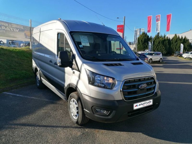 Blanc Utilisé 2023 Ford Transit Business Edition Van | 49 499 € (Prix cher) - Image 1/4