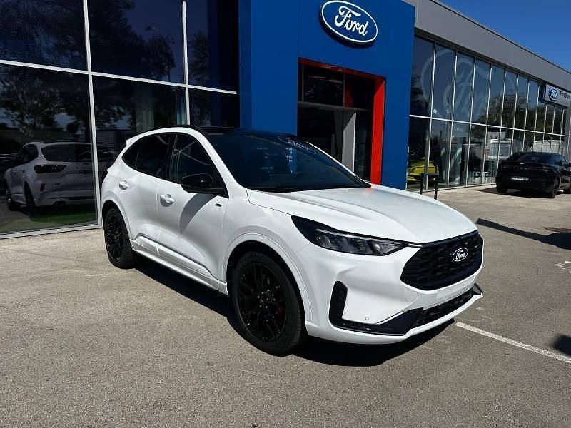 Blanc Nouvelle 2025 Ford Kuga ST-Line X SUV | 39 990 € - Image 1/4