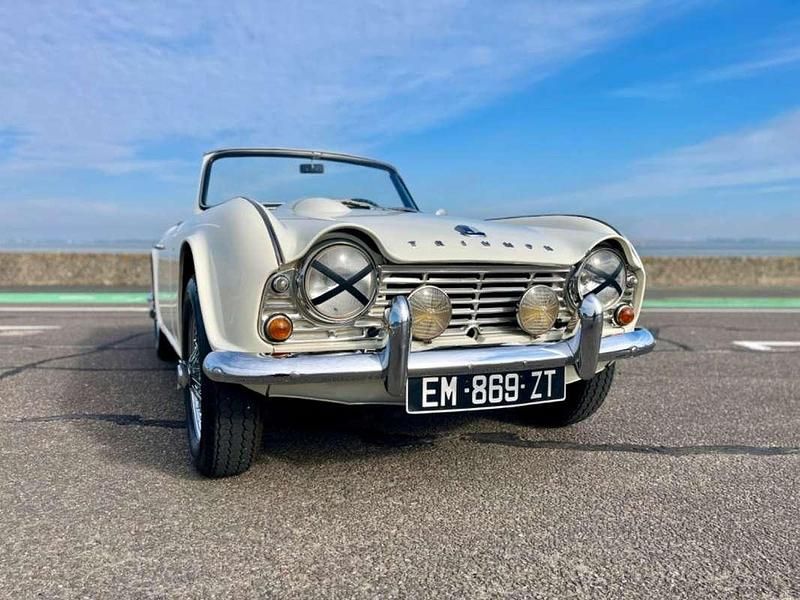 Occasion Triumph TR4 101 ch (74 kW) 1963 Cabriolet