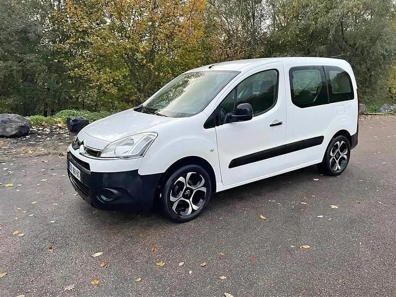 Occasion 2013 Citroën Berlingo Comfort Monospace | 4 500 € (Prix juste) - Image 1/4