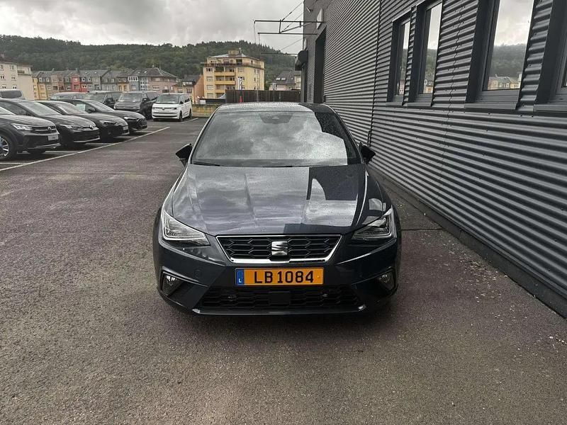 Gris Utilisé 2025 Seat Ibiza FR Berline | 25 128 € - Image 1/4