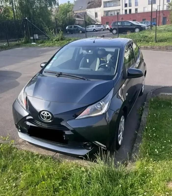 Utilisé 2017 Toyota Aygo X-play Citadine | 7 000 € (Super prix) - Image 1/4