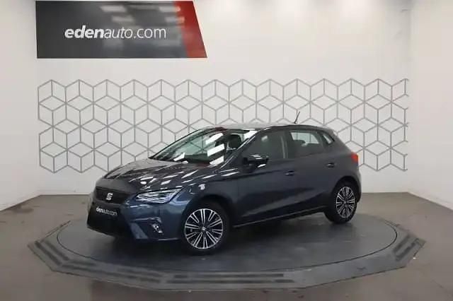 Gris Occasion 2023 Seat Ibiza Copa Berline | 14 990 € (Prix juste) - Image 1/4