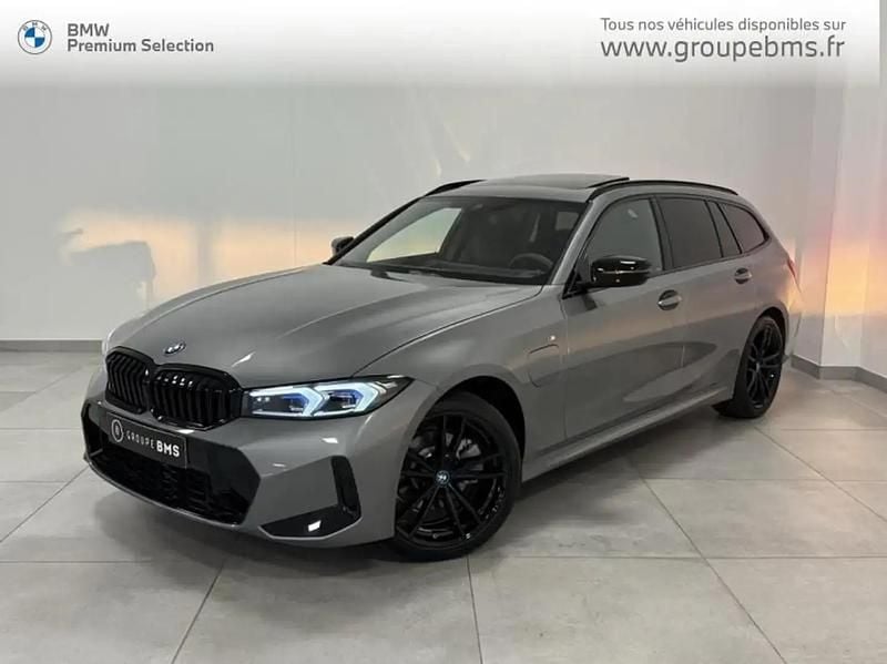 Gris Occasion 2024 BMW 320 M Sport Break | 57 900 € - Image 1/4