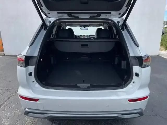 Occasion Mitsubishi Outlander Instyle 2025 White diamond / blk SUV