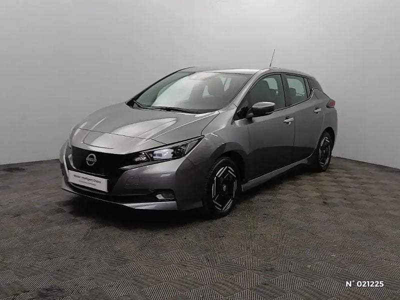 Gris Utilisé 2022 Nissan Leaf Visia Citadine | 13 990 € (Bon prix) - Image 1/4