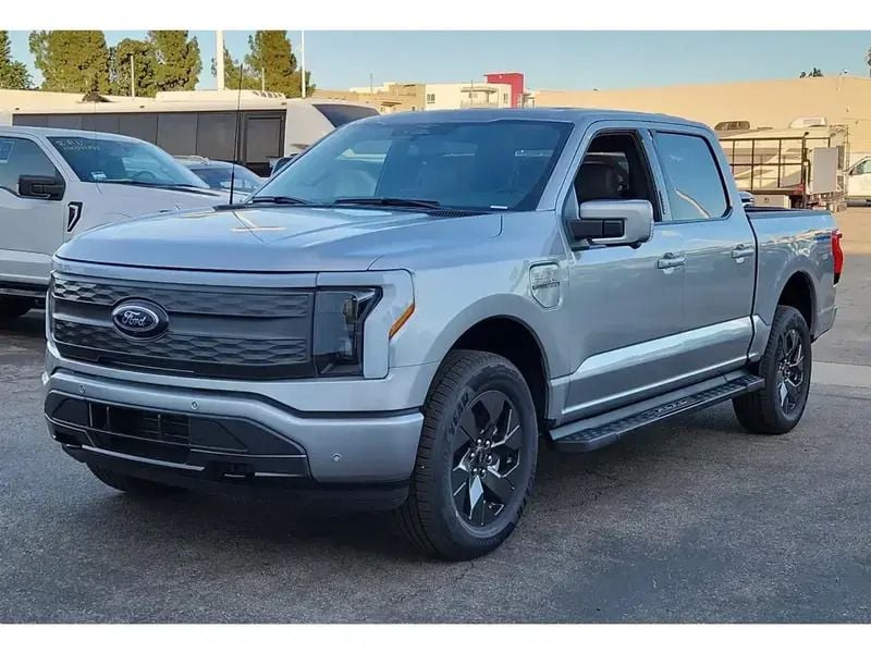 Gris Nouvelle 2024 Ford F-150 Extended Range Pick-up | 117 900 € - Image 1/4