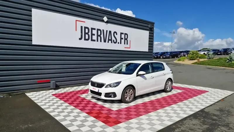Blanc Utilisé 2021 Peugeot 308 Active Berline | 13 590 € (Bon prix) - Image 1/4