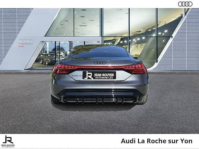 Occasion Audi e-tron GT quattro Sport 350 kW (476 ch) 2023 Gris daytona nacré Berline