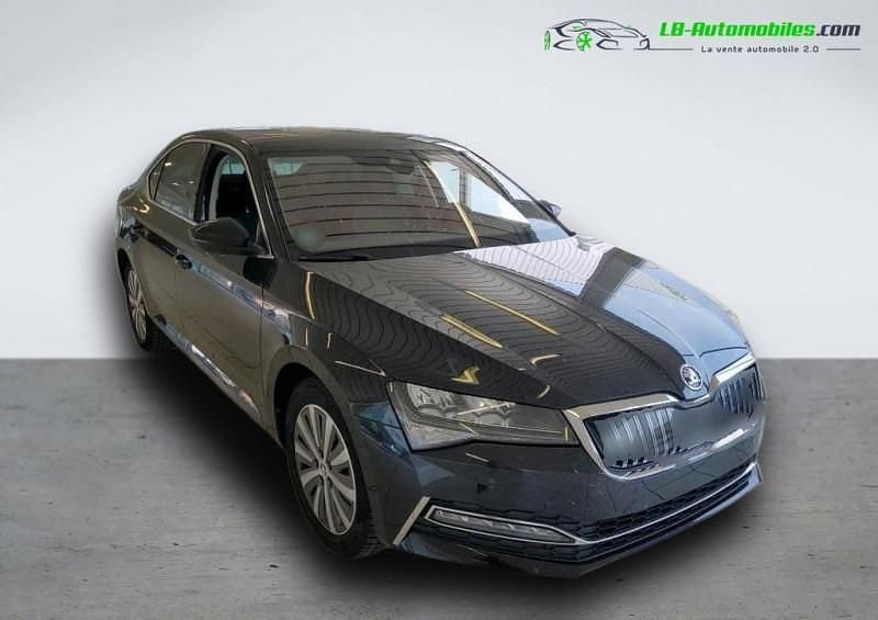 Utilisé 2022 Skoda Superb Berline | 29 400 € (Bon prix) - Image 1/4