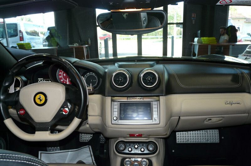 Utilisé 2011 Ferrari California Coupé | 99 999 € (Prix juste) - Image 1/4